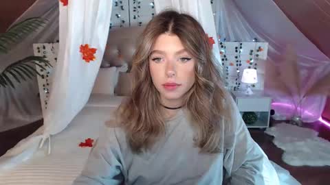 Snapshot of carriebecker chatting on October 2025 05:15:02 PM carriebecker online show from October 2025 05:15:02 PM