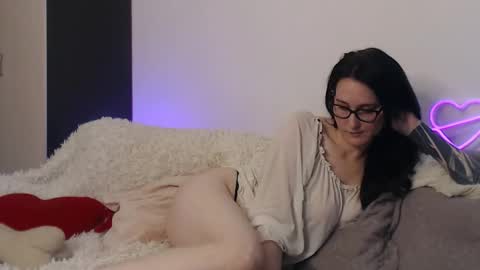 Snapshot of carriecastle chatting on September 2025 12:26:01 PM Caroline online show from September 2025 12:26:01 PM