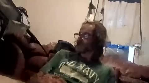 Snapshot of caryb chatting on November 2025 03:55:01 PM caryb online show from November 2025 03:55:01 PM