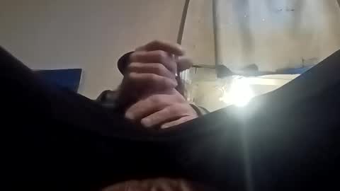 Snapshot of caryb chatting on December 2025 05:51:02 PM caryb online show from December 2025 05:51:02 PM