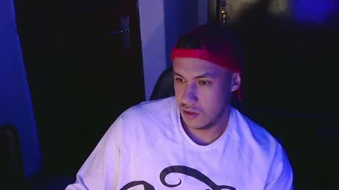      online show from December 2024 04:09:02 AM