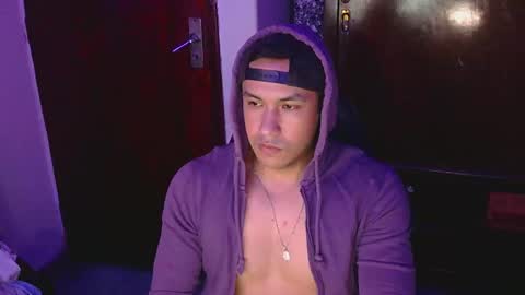      online show from March 2025 08:02:02 AM