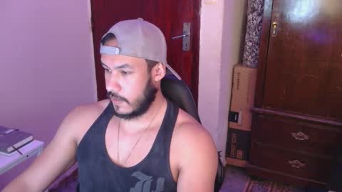 Snapshot of casas_oom chatting on March 2026 06:55:01 PM online show from March 2026 06:55:01 PM