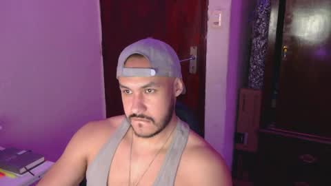 Snapshot of casas_oom chatting on April 2026 03:48:01 AM online show from April 2026 03:48:01 AM
