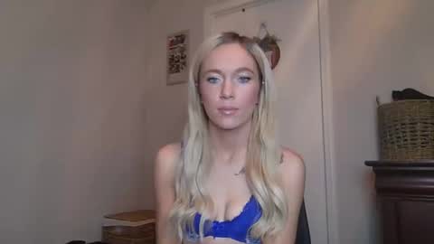 Snapshot of caseygirl6879 chatting on October 2025 03:55:02 PM Casey Lakes online show from October 2025 03:55:02 PM