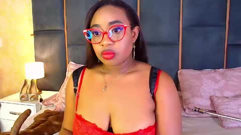 Snapshot of caseymoon chatting on November 2025 12:51:02 PM Casey online show from November 2025 12:51:02 PM