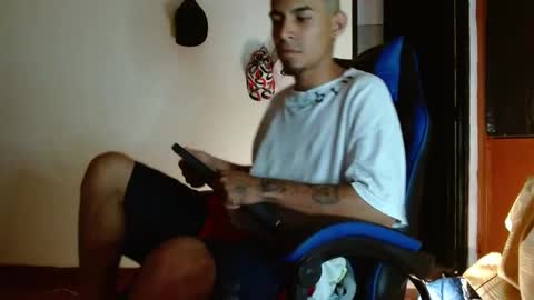 Snapshot of cash_master_san chatting on November 2025 01:33:02 AM Cash Master San online show from November 2025 01:33:02 AM