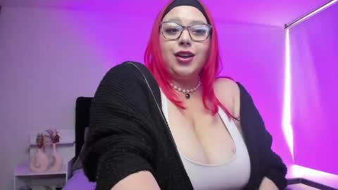 Snapshot of cashvampire chatting on May 2026 06:39:01 PM cashvampire online show from May 2026 06:39:01 PM