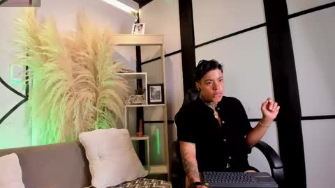 Snapshot of caspermilers chatting on April 2026 12:43:01 PM Casper online show from April 2026 12:43:01 PM