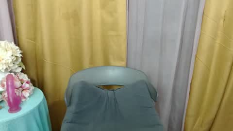 Snapshot of cassi_lat chatting on April 2026 12:27:02 PM Casey Dale online show from April 2026 12:27:02 PM