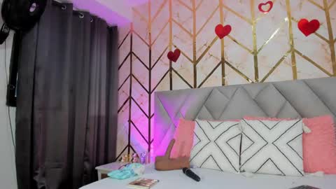 Snapshot of cassidy_14 chatting on April 2026 09:39:33 PM Cassidy online show from April 2026 09:39:33 PM