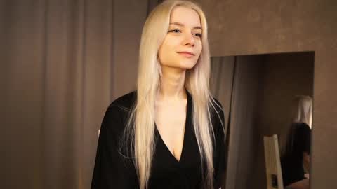 Cassie online show from January 2025 02:17:02 PM