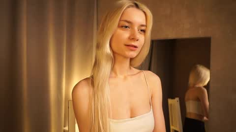 Cassie online show from February 2025 05:47:01 PM