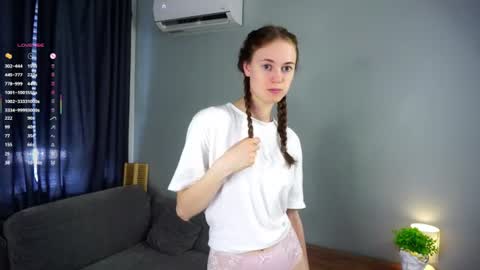 Snapshot of cassiehorridge chatting on July 2026 05:23:02 AM Alice online show from July 2026 05:23:02 AM