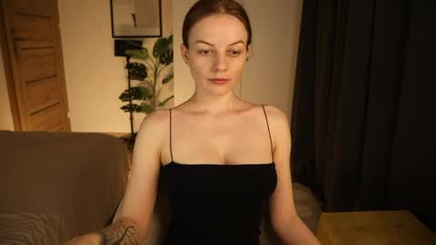 Snapshot of cassiekelly chatting on April 2026 06:27:02 PM Cassie online show from April 2026 06:27:02 PM