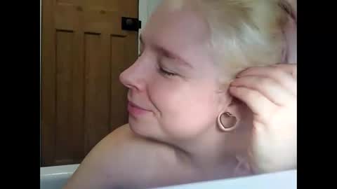 Cassie online show from February 2026 08:44:02 AM