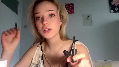 Snapshot of cassijent chatting on March 2026 08:18:01 AM Olivia online show from March 2026 08:18:01 AM