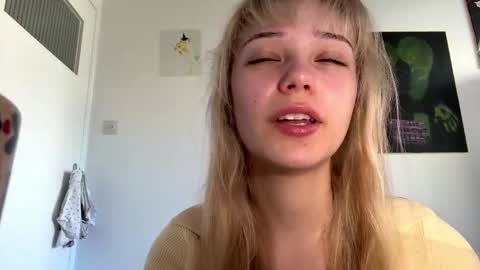 Snapshot of cassijent chatting on April 2026 06:16:02 AM Olivia online show from April 2026 06:16:02 AM