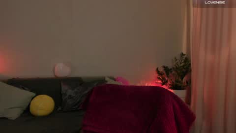  cassandra  online show from February 2025 10:31:01 PM