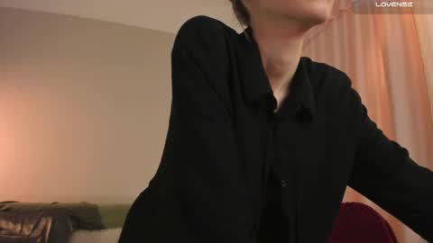  cassandra  online show from March 2025 08:42:01 PM