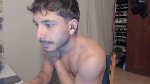 Snapshot of castrenzeasp chatting on April 2026 12:46:02 AM Castrenze online show from April 2026 12:46:02 AM