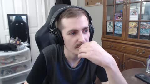 Snapshot of casuallycorrupt chatting on October 2025 08:53:02 PM casuallycorrupt online show from October 2025 08:53:02 PM