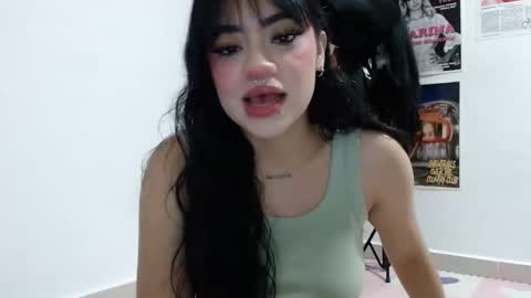 Mila online show from October 2025 03:36:02 AM