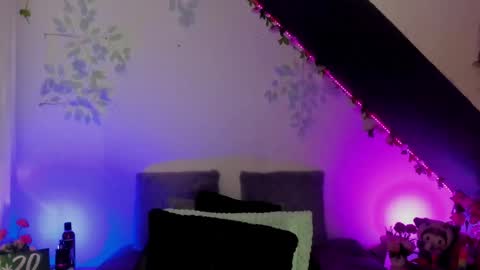 Snapshot of cata_greenn chatting on January 2025 09:54:01 PM Cata green model independient online show from January 2025 09:54:01 PM