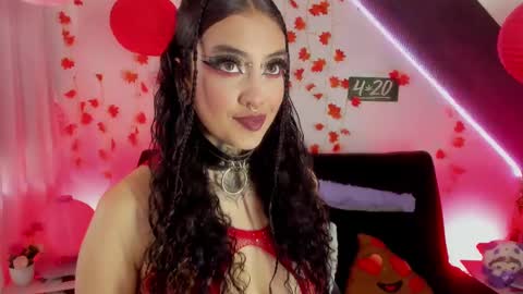 Snapshot of cata_greenn chatting on February 2025 08:31:02 PM Cata green model independient online show from February 2025 08:31:02 PM