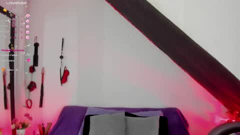 Snapshot of cata_greenn chatting on March 2025 12:44:01 AM Cata green model independient online show from March 2025 12:44:01 AM