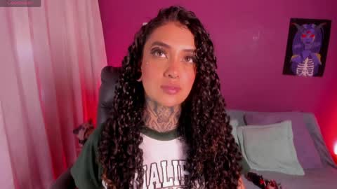 Snapshot of cata_greenn chatting on April 2026 07:11:01 PM Cata green model independient online show from April 2026 07:11:01 PM