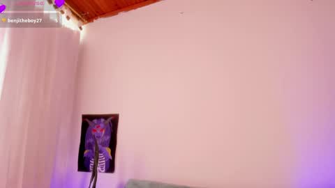 Snapshot of cata_greenn chatting on April 2026 07:45:02 PM Cata green model independient online show from April 2026 07:45:02 PM
