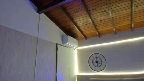 cata_johnss online show from October 2025 12:04:02 PM