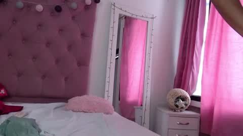 Snapshot of catalaia_stomm chatting on January 2025 05:42:02 PM catalaia_stomm online show from January 2025 05:42:02 PM