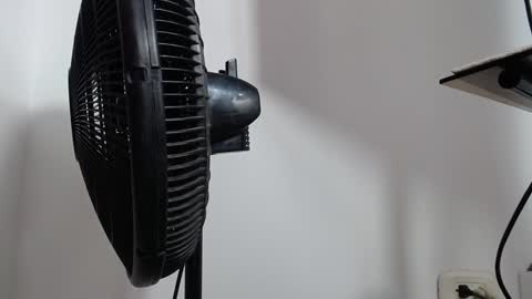 Snapshot of catalaia_stomm chatting on January 2025 10:08:02 PM catalaia_stomm online show from January 2025 10:08:02 PM