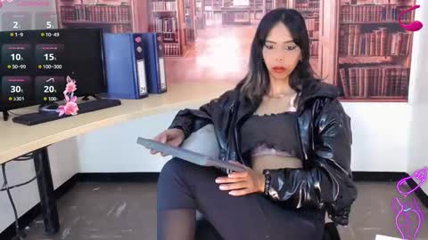 Queen Catalella online show from November 2025 04:11:02 AM