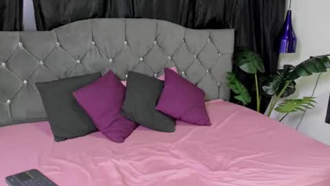 Cata Prins  online show from March 2025 11:14:02 AM