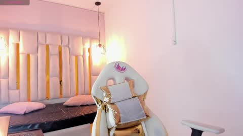 Snapshot of cataleya_sambrano chatting on October 2025 11:06:01 AM Cataleya online show from October 2025 11:06:01 AM