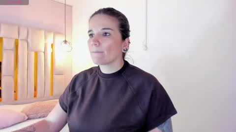 Snapshot of cataleya_sambrano chatting on October 2025 10:49:01 AM Cataleya online show from October 2025 10:49:01 AM