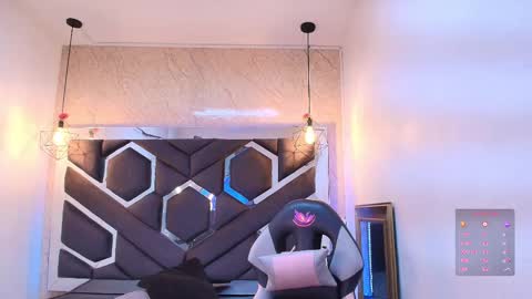 Snapshot of cataleya_sambrano chatting on November 2025 10:59:01 AM Cataleya online show from November 2025 10:59:01 AM