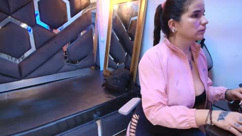 Snapshot of cataleya_sambrano chatting on November 2025 11:05:01 AM Cataleya online show from November 2025 11:05:01 AM