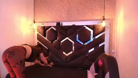 Snapshot of cataleya_sambrano chatting on November 2025 11:10:02 AM Cataleya online show from November 2025 11:10:02 AM