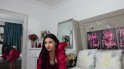 Snapshot of cataleyastarr chatting on April 2026 04:37:01 AM Cate online show from April 2026 04:37:01 AM