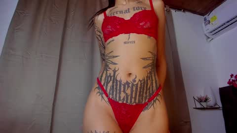 Snapshot of catalina_llanos chatting on December 2024 02:35:02 PM Catalina 3 online show from December 2024 02:35:02 PM