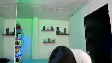 Catalina online show from December 2024 09:13:01 PM