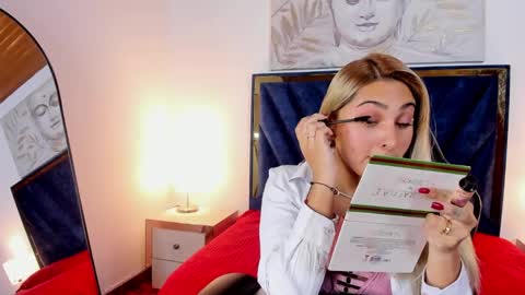 catalina_osorio online show from April 2026 11:25:01 AM