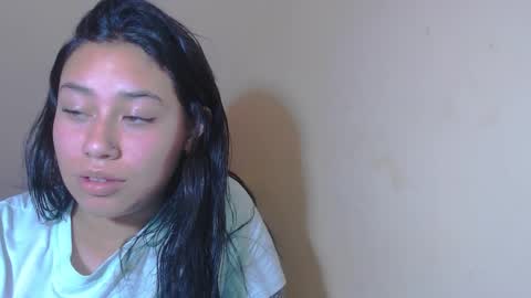 Snapshot of catalina_saenz19 chatting on October 2025 12:06:01 AM Catalina Saenz online show from October 2025 12:06:01 AM