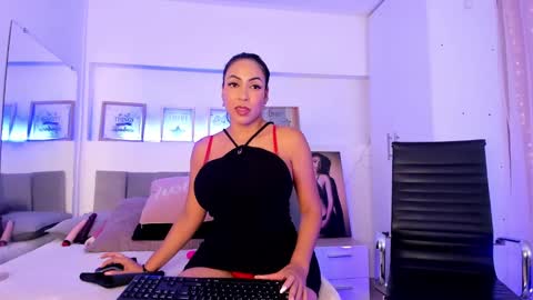 Catalina online show from February 2025 05:58:02 PM