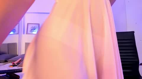 Catalina online show from February 2025 05:48:02 PM