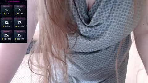 Snapshot of catch_fortune chatting on April 2026 10:08:02 AM Ana online show from April 2026 10:08:02 AM